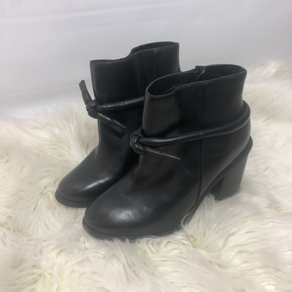 New! Wal & Pai Leather Ankle Boots